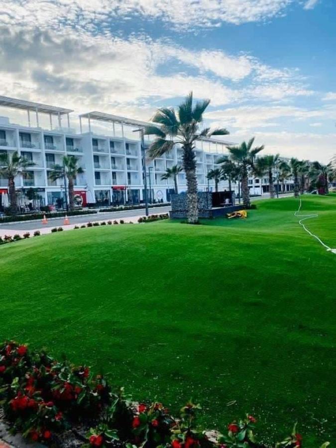 Porto Said بورتوسعيد Apartman 'Ezbet Shalabi el-Rudi Kültér fotó