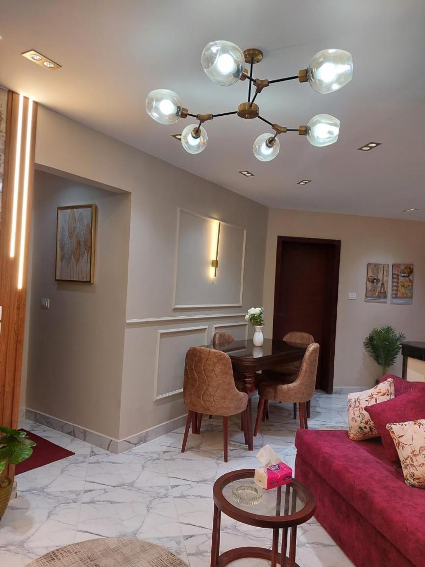 Porto Said بورتوسعيد Apartman 'Ezbet Shalabi el-Rudi Kültér fotó